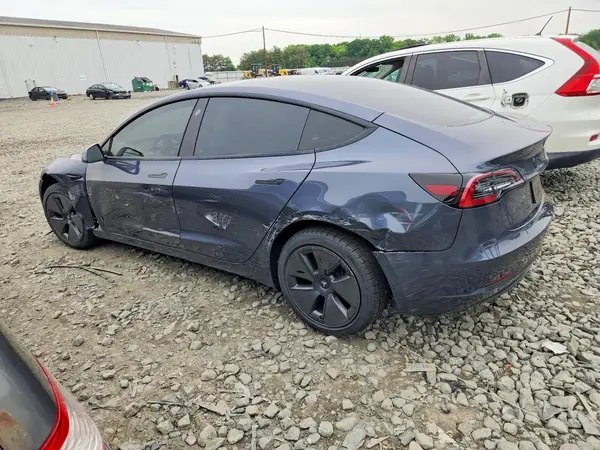 5YJ3E1EA6PF558565 2023 TESLA MODEL 3 - Image 2