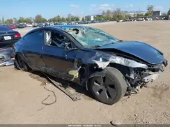 5YJ3E1EA6PF560784 2023 TESLA MODEL 3