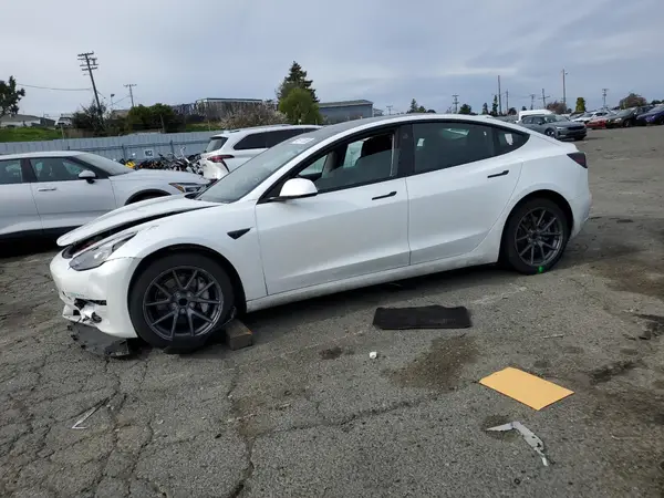 5YJ3E1EA6PF563278 2023 TESLA MODEL 3 - Image 1