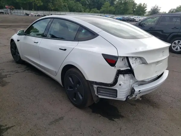 5YJ3E1EA6PF563331 2023 TESLA MODEL 3 - Image 2