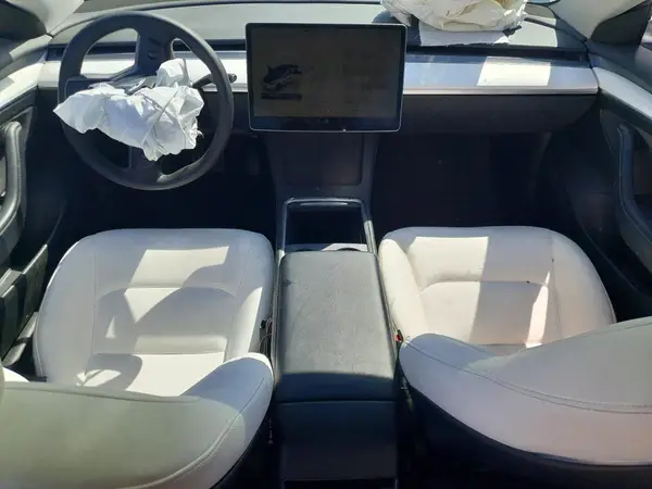 5YJ3E1EA6PF563944 2023 TESLA MODEL 3 - Image 8