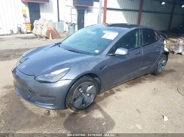 5YJ3E1EA6PF567170 2023 TESLA MODEL 3 - Image 2