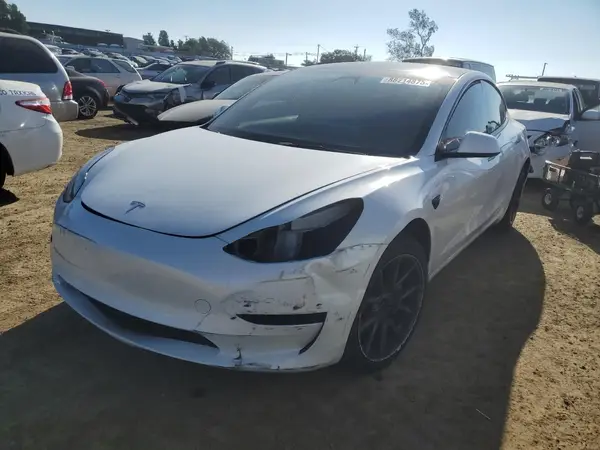 5YJ3E1EA6PF570795 2023 TESLA MODEL 3 - Image 1