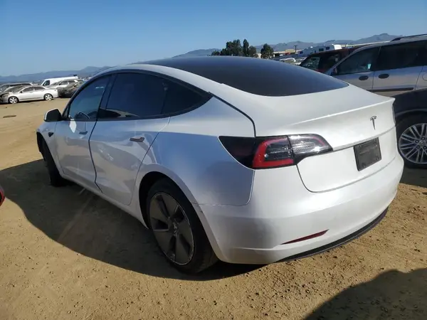 5YJ3E1EA6PF570795 2023 TESLA MODEL 3 - Image 2