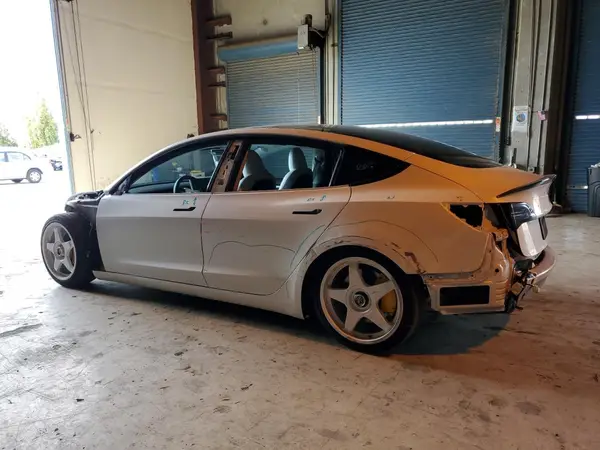 5YJ3E1EA6PF571655 2023 TESLA MODEL 3 - Image 2