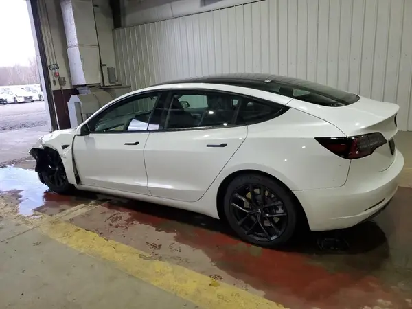 5YJ3E1EA6PF578380 2023 TESLA MODEL 3 - Image 2
