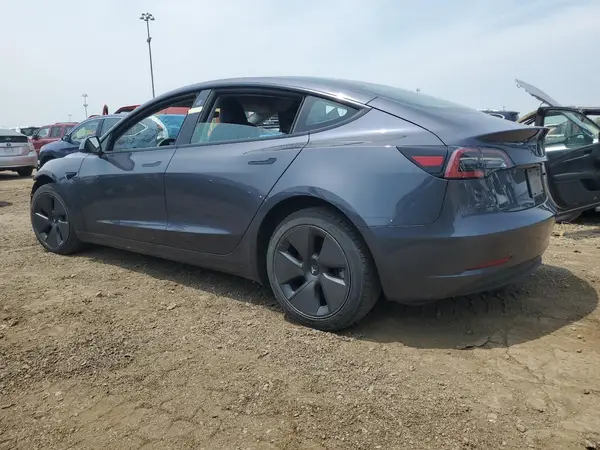 5YJ3E1EA6PF579920 2023 TESLA MODEL 3 - Image 2