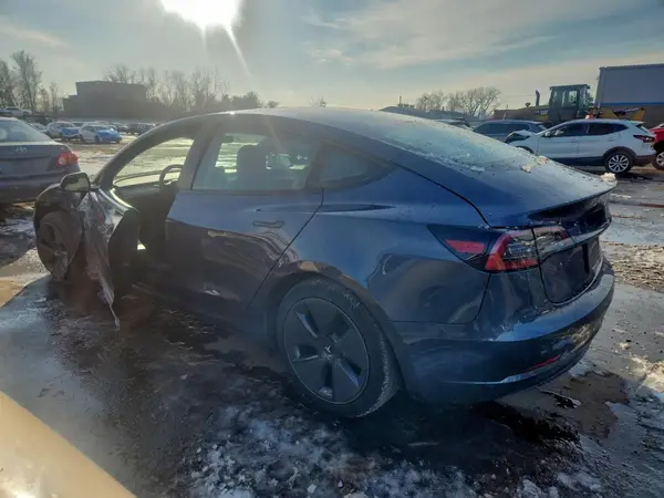 5YJ3E1EA6PF584776 2023 TESLA MODEL 3 - Image 2