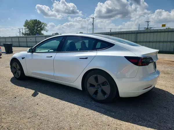 5YJ3E1EA6PF589718 2023 TESLA MODEL 3 - Image 2