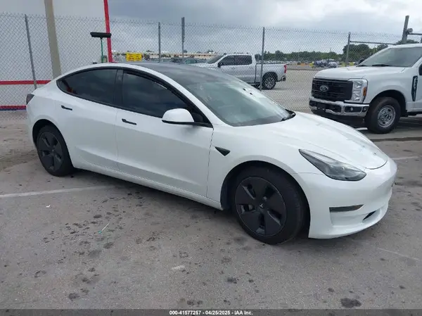 5YJ3E1EA6PF595051 2023 TESLA MODEL 3 - Image 1