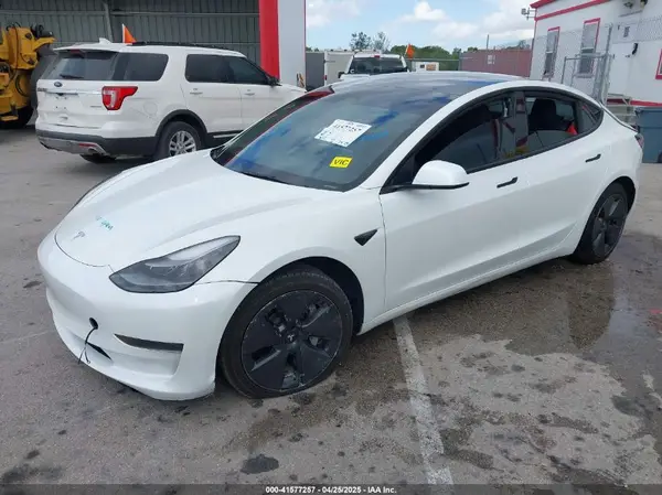 5YJ3E1EA6PF595051 2023 TESLA MODEL 3 - Image 2