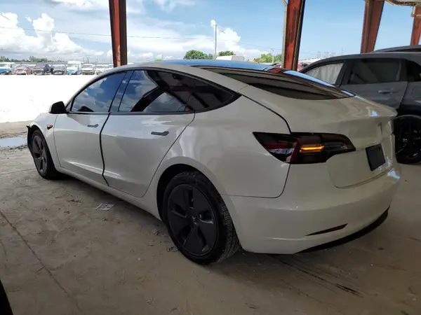 5YJ3E1EA6PF598936 2023 TESLA MODEL 3 - Image 2