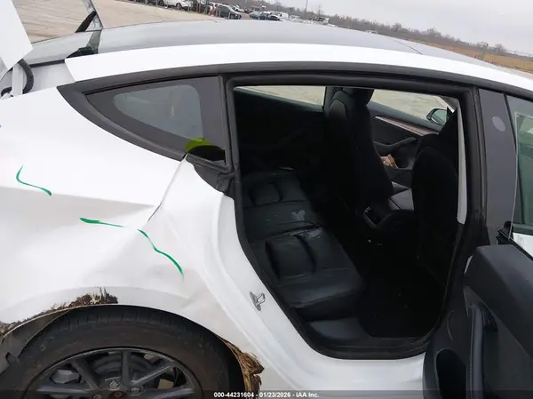 5YJ3E1EA6PF606260 2023 TESLA MODEL 3 - Image 8