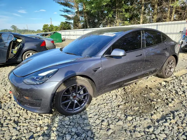 5YJ3E1EA6PF639159 2023 TESLA MODEL 3 - Image 1