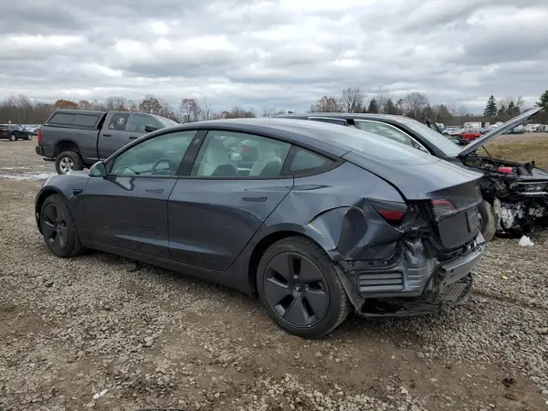 5YJ3E1EA6PF639727 2023 TESLA MODEL 3 - Image 2