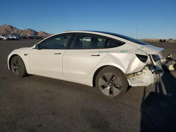 5YJ3E1EA6PF640196 2023 TESLA MODEL 3 - Image 2