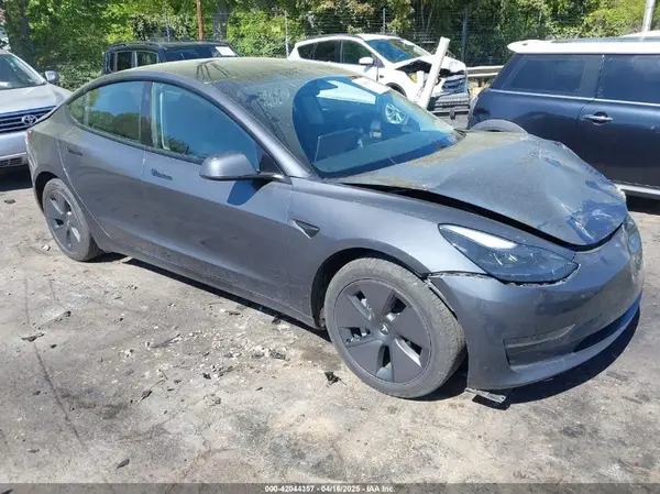 5YJ3E1EA6PF645110 2023 TESLA MODEL 3 - Image 1
