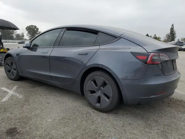 5YJ3E1EA6PF646936 2023 TESLA MODEL 3 - Image 2