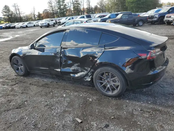 5YJ3E1EA6PF648962 2023 TESLA MODEL 3 - Image 2