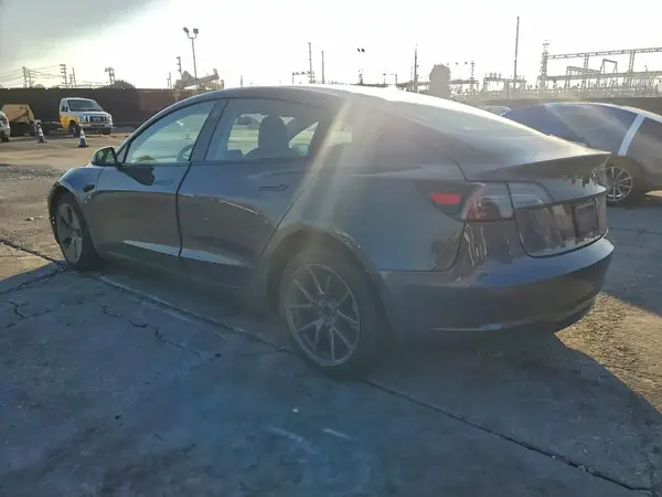 5YJ3E1EA6PF649755 2023 TESLA MODEL 3 - Image 2