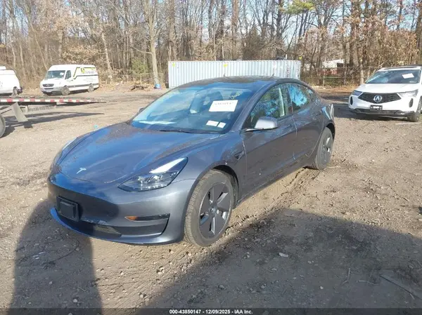 5YJ3E1EA6PF654356 2023 TESLA MODEL 3 - Image 2