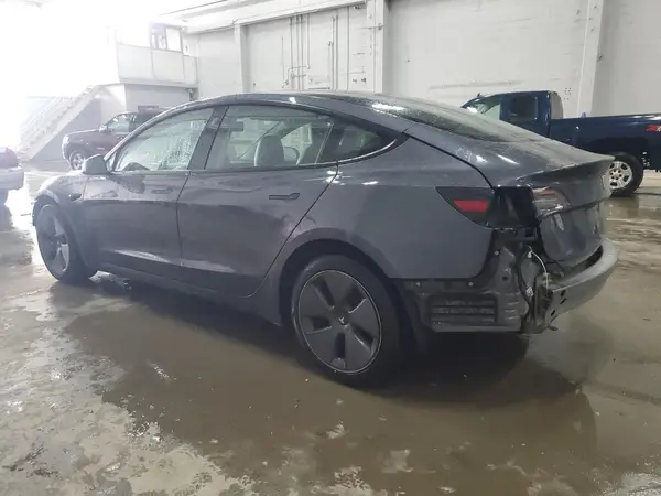 5YJ3E1EA6PF655555 2023 TESLA MODEL 3 - Image 2