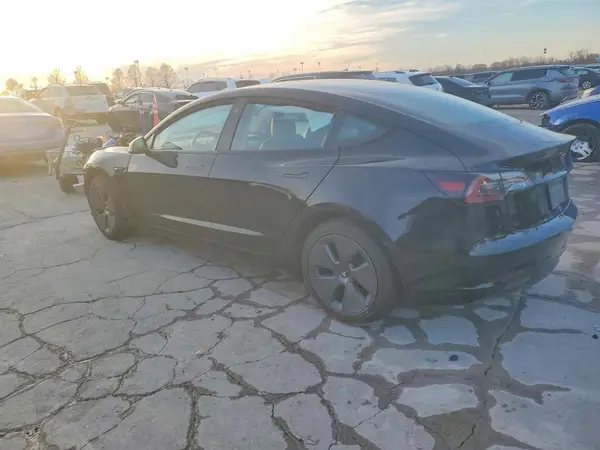 5YJ3E1EA6PF660416 2023 TESLA MODEL 3 - Image 2
