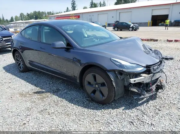 5YJ3E1EA6PF664045 2023 TESLA MODEL 3 - Image 1