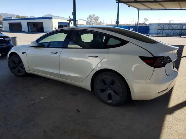 5YJ3E1EA6PF664966 2023 TESLA MODEL 3 - Image 2