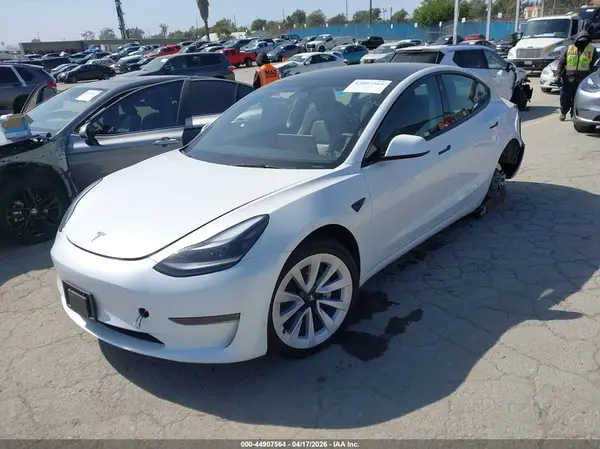 5YJ3E1EA6PF669391 2023 TESLA MODEL 3 - Image 2