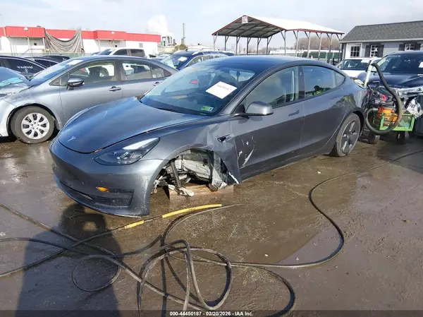 5YJ3E1EA6PF670363 2023 TESLA MODEL 3 - Image 2