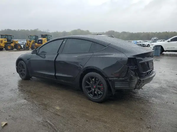 5YJ3E1EA6PF670671 2023 TESLA MODEL 3 - Image 2