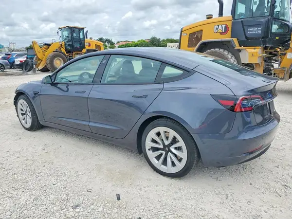 5YJ3E1EA6PF671061 2023 TESLA MODEL 3 - Image 2