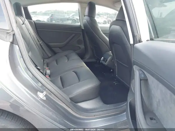 5YJ3E1EA6PF671934 2023 TESLA MODEL 3 - Image 8