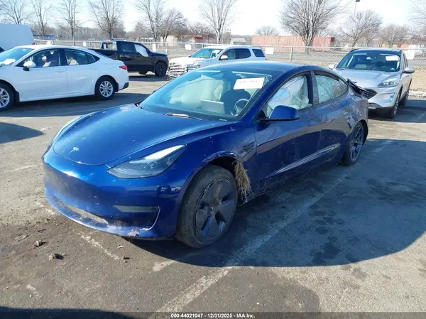 5YJ3E1EA6PF678754 2023 TESLA MODEL 3 - Image 2