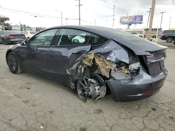 5YJ3E1EA6PF682304 2023 TESLA MODEL 3 - Image 2