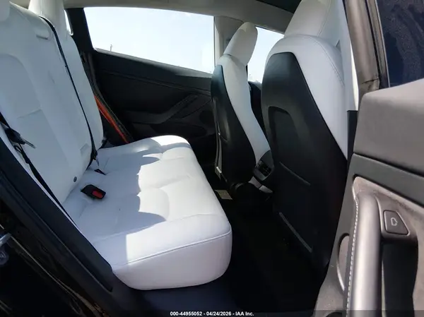 5YJ3E1EA6PF684683 2023 TESLA MODEL 3 - Image 8