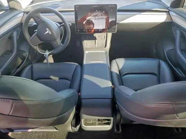 5YJ3E1EA6PF687602 2023 TESLA MODEL 3 - Image 8