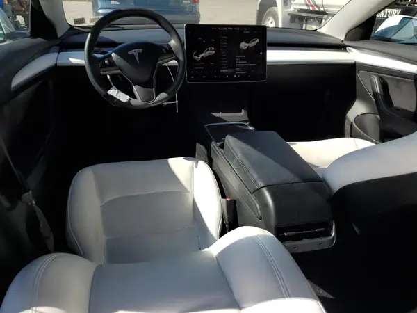 5YJ3E1EA6PF693240 2023 TESLA MODEL 3 - Image 8
