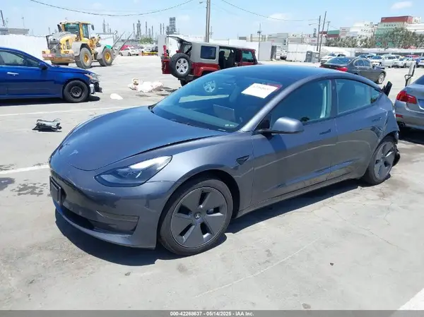 5YJ3E1EA6PF694419 2023 TESLA MODEL 3 - Image 2