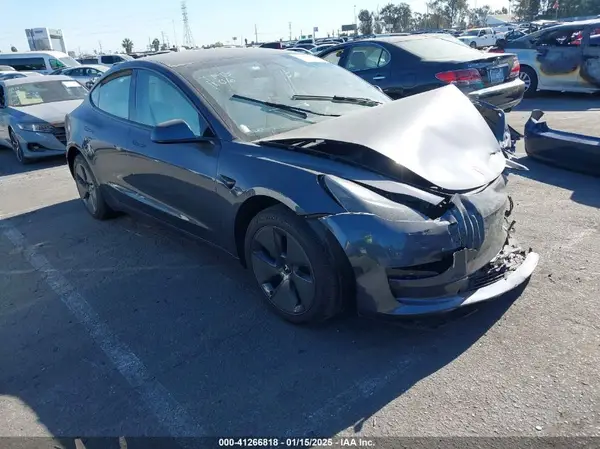 5YJ3E1EA6PF698583 2023 TESLA MODEL 3 - Image 1