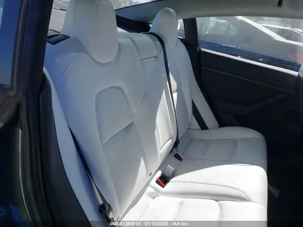 5YJ3E1EA6PF698583 2023 TESLA MODEL 3 - Image 8