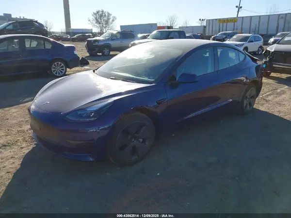 5YJ3E1EA6PF699412 2023 TESLA MODEL 3 - Image 2