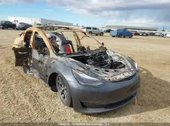 5YJ3E1EA6PF699619 2023 TESLA MODEL 3