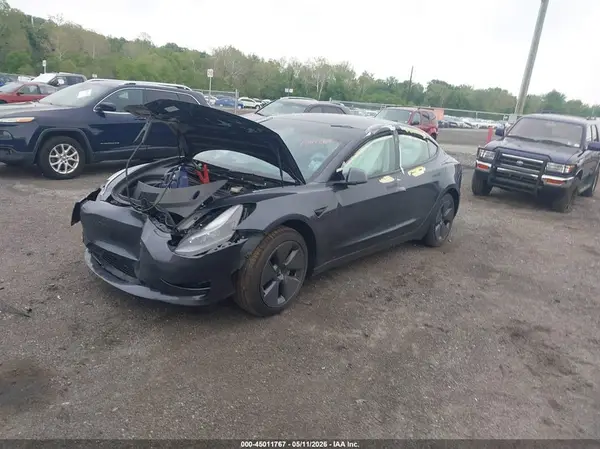 5YJ3E1EA6PF700283 2023 TESLA MODEL 3 - Image 2