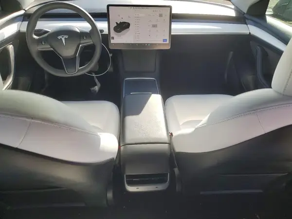 5YJ3E1EA6PF704303 2023 TESLA MODEL 3 - Image 8