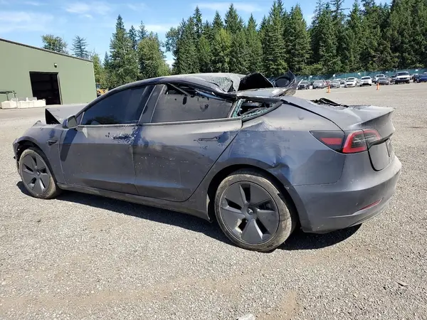 5YJ3E1EA6PF710599 2023 TESLA MODEL 3 - Image 2