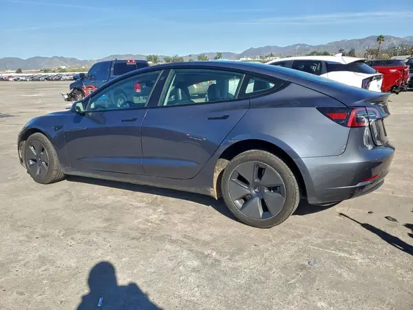 5YJ3E1EA6PF711980 2023 TESLA MODEL 3 - Image 2