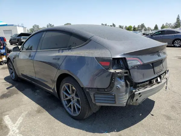 5YJ3E1EA6PF712983 2023 TESLA MODEL 3 - Image 2