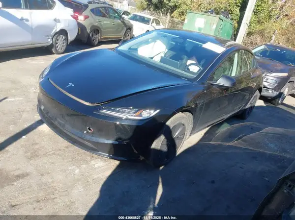 2024 TESLA MODEL 3 IAAI lot 43668627 auction photo 2